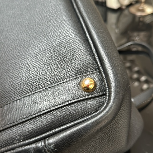 Burberry Tote Bag Large with Pouch - Picture 6 of 16